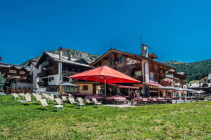 hotel mezza pensione a Livigno in centro per vacanza estiva in montagna sulle Alpi lombarde - Albergo Carpe Diem